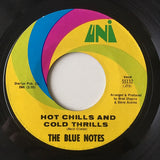 The Blue Notes (3) : Hot Chills And Cold Thrills (7", Mon)