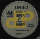 UB40 : Present Arms In Dub (LP)